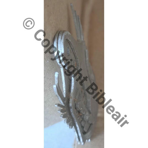 INCONNU AA... Peu probable SQUELETTE CASQUE GAULOIS Src.nougat0726 TRANCHE 